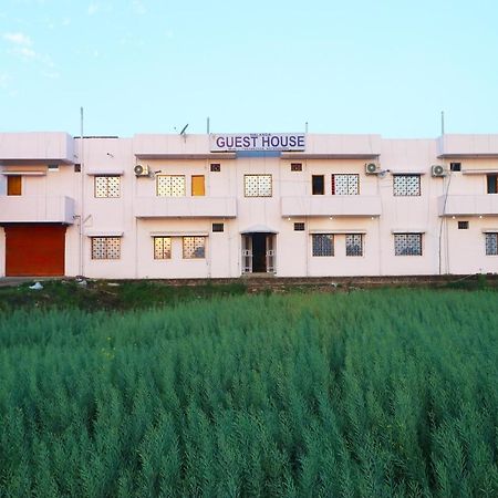 Oyo Nalanda Guest House エクステリア 写真
